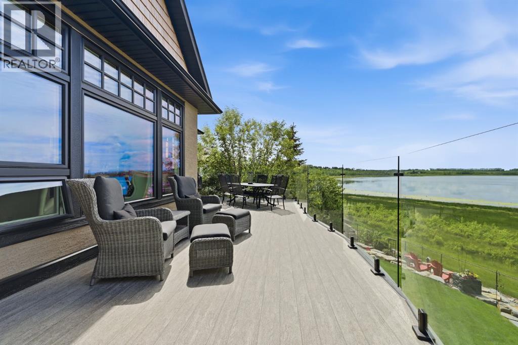 527 Montclair Place, Cochrane Lake, Alberta  T4C 1A8 - Photo 21 - A2323278