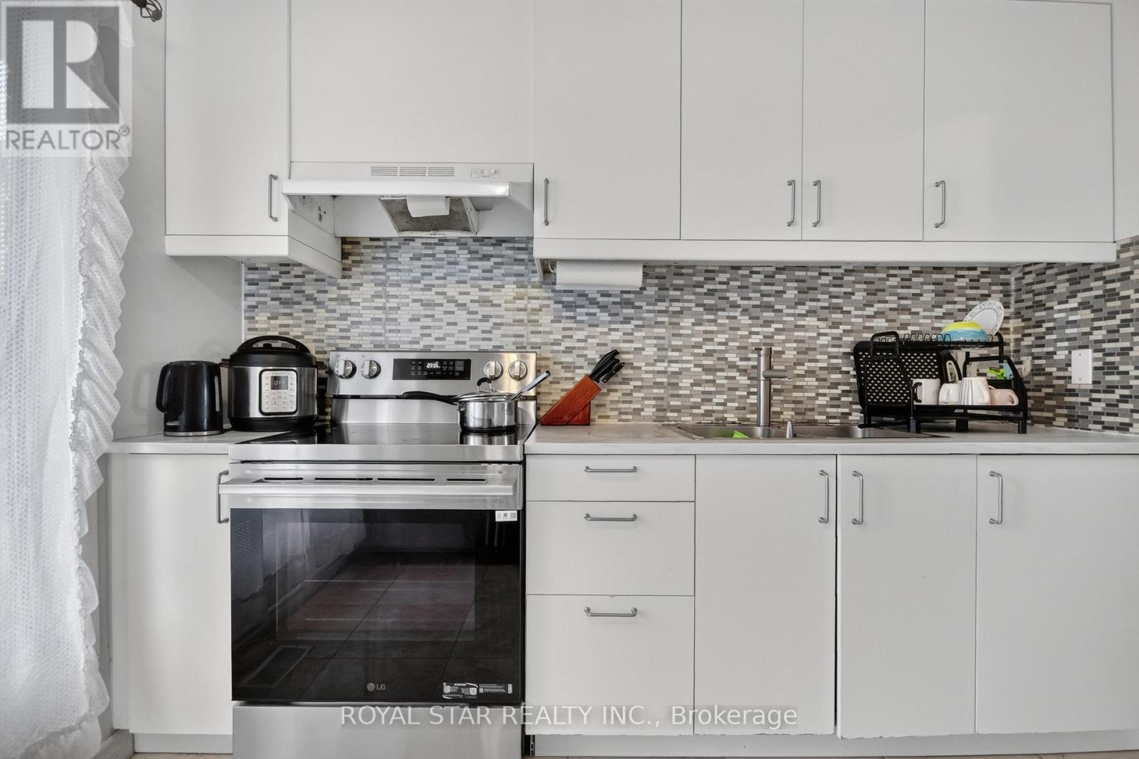 5 - 3333 MCCARTHY ROAD - Photo 16