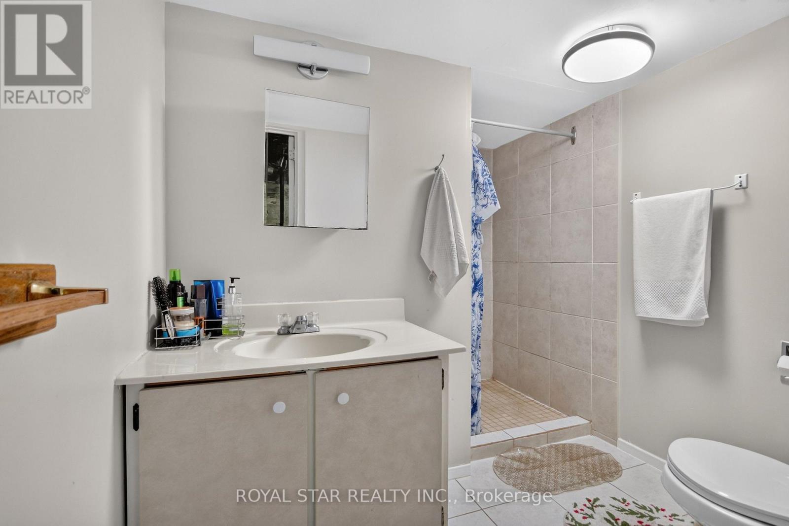 5 - 3333 MCCARTHY ROAD - Photo 31
