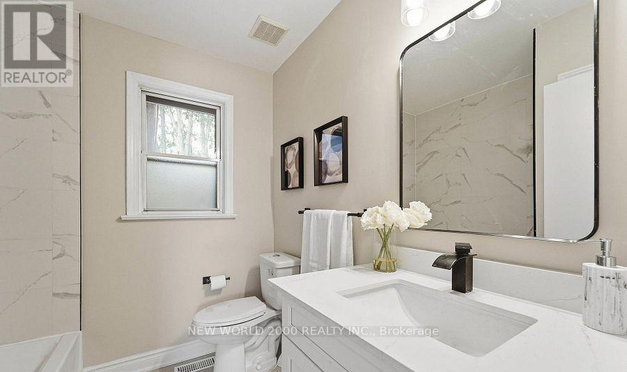 145 Elvaston Drive, Toronto, Ontario  M4A 1N8 - Photo 5 - C13445976
