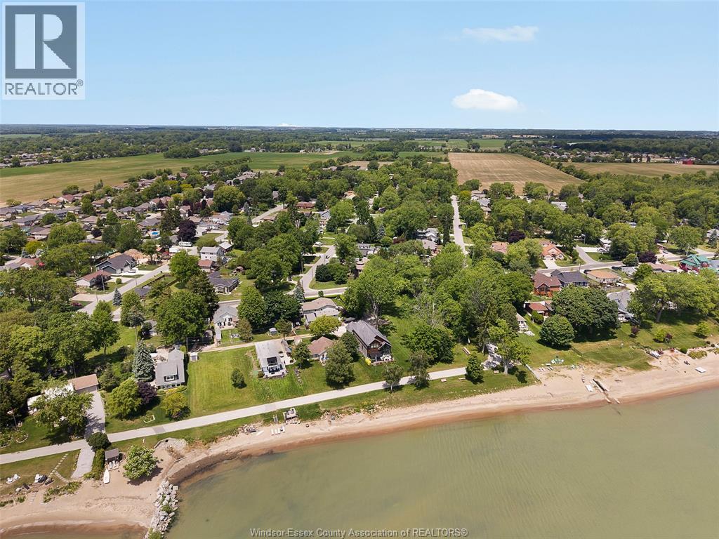920 Erie Avenue West, Kingsville, Ontario  N9Y 3E2 - Photo 42 - 26015093
