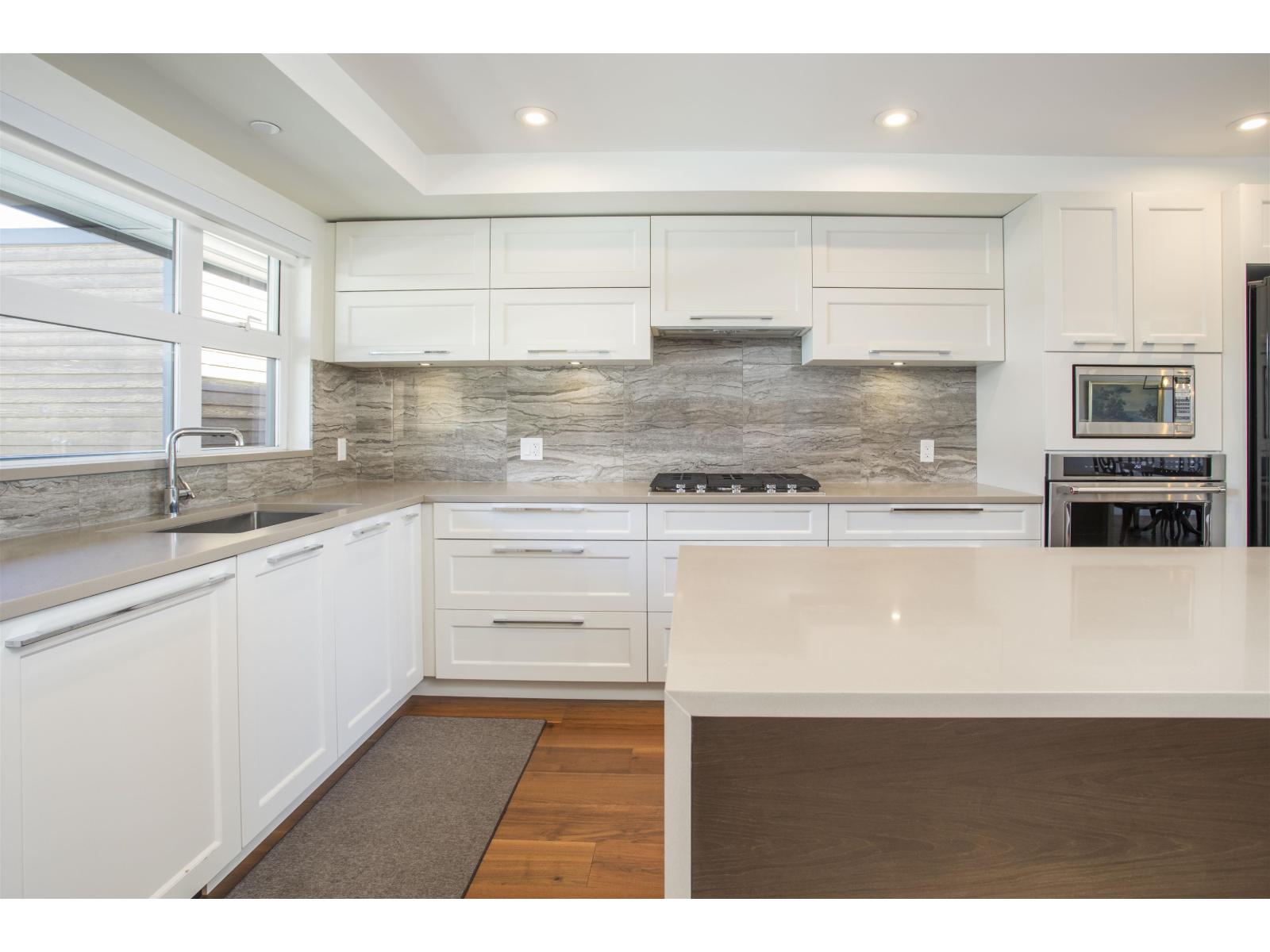 402 1160 Oxford Street, White Rock, British Columbia  V4B 0B3 - Photo 5 - R3139022