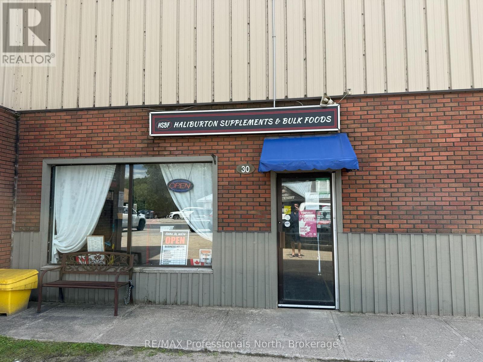 30 York Street, Dysart Et Al, Ontario  K0M 1S0 - Photo 1 - X13485260
