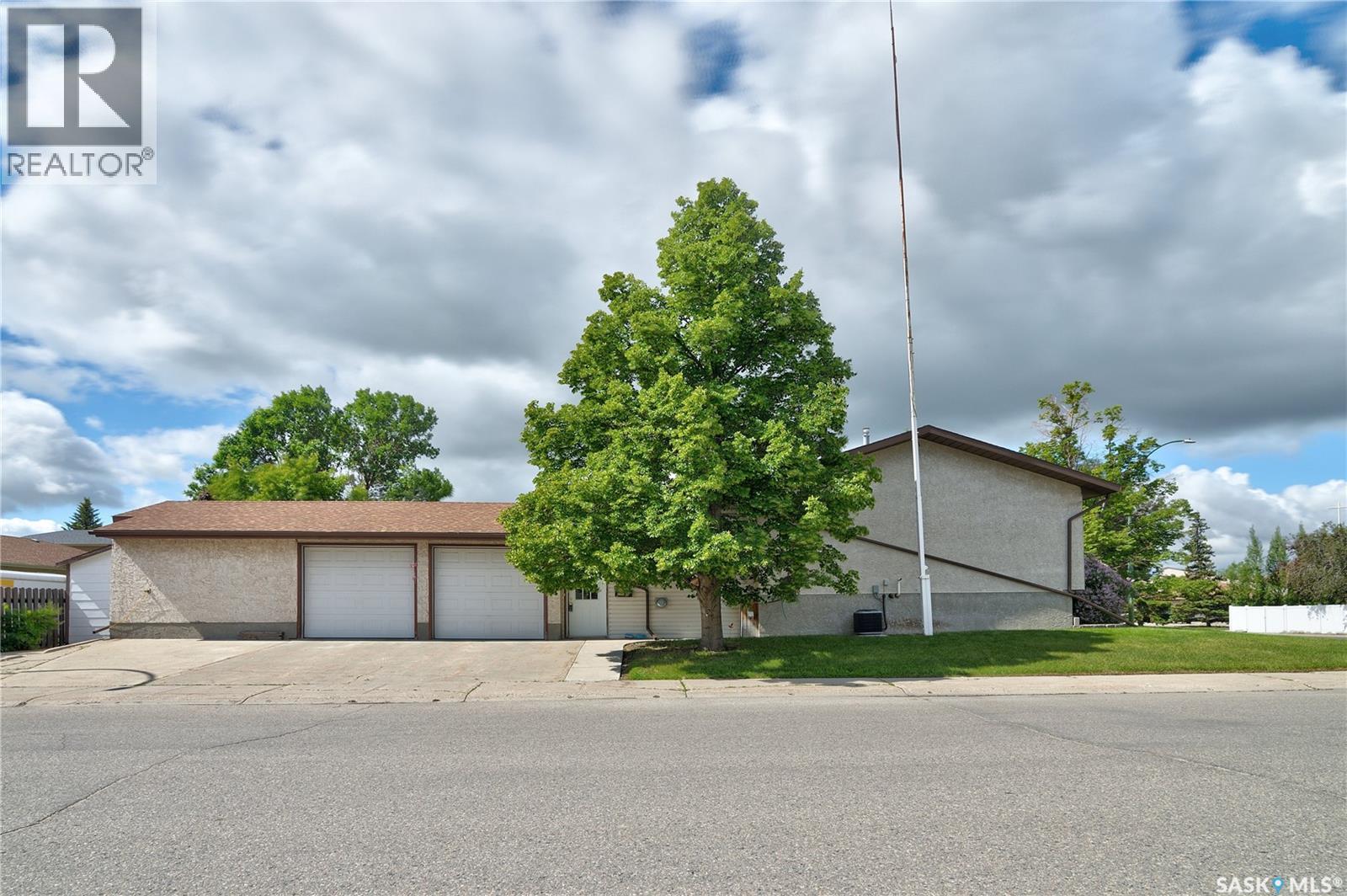 3003 Doan Drive, Regina, Saskatchewan  S4V 1H6 - Photo 2 - SK039937