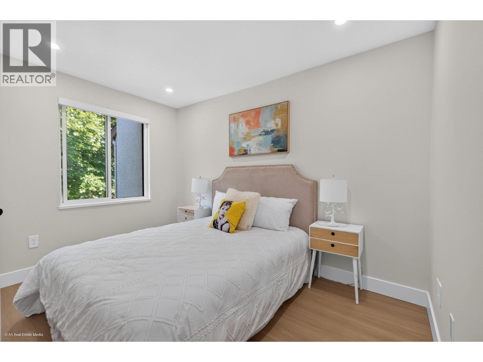 8557 Woodridge Place, Burnaby, British Columbia  V5A 4B3 - Photo 20 - R3139054