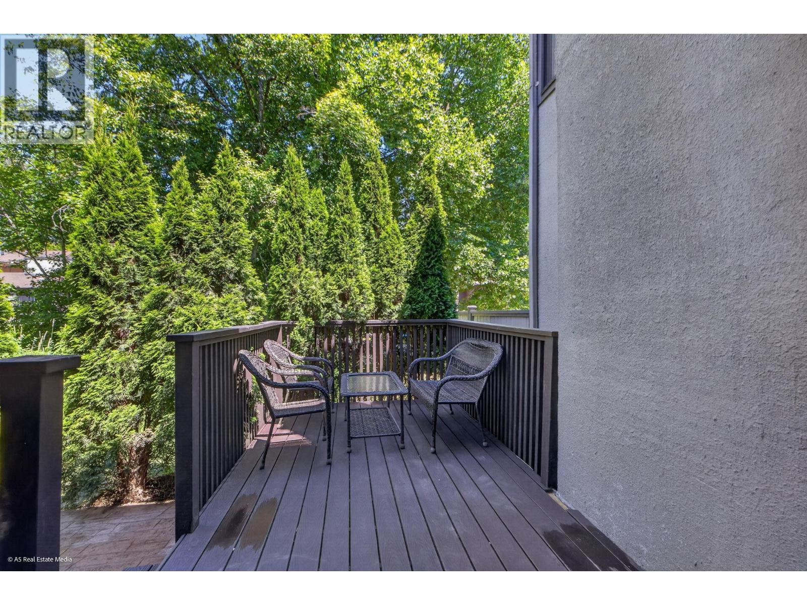 8557 Woodridge Place, Burnaby, British Columbia  V5A 4B3 - Photo 26 - R3139054