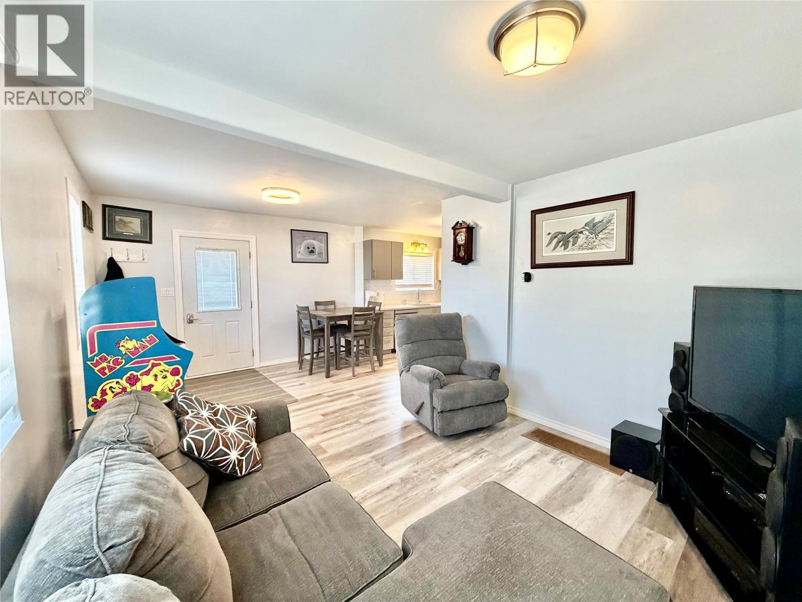1633 100 Avenue, Dawson Creek, British Columbia  V1G 1X3 - Photo 3 - 10392513