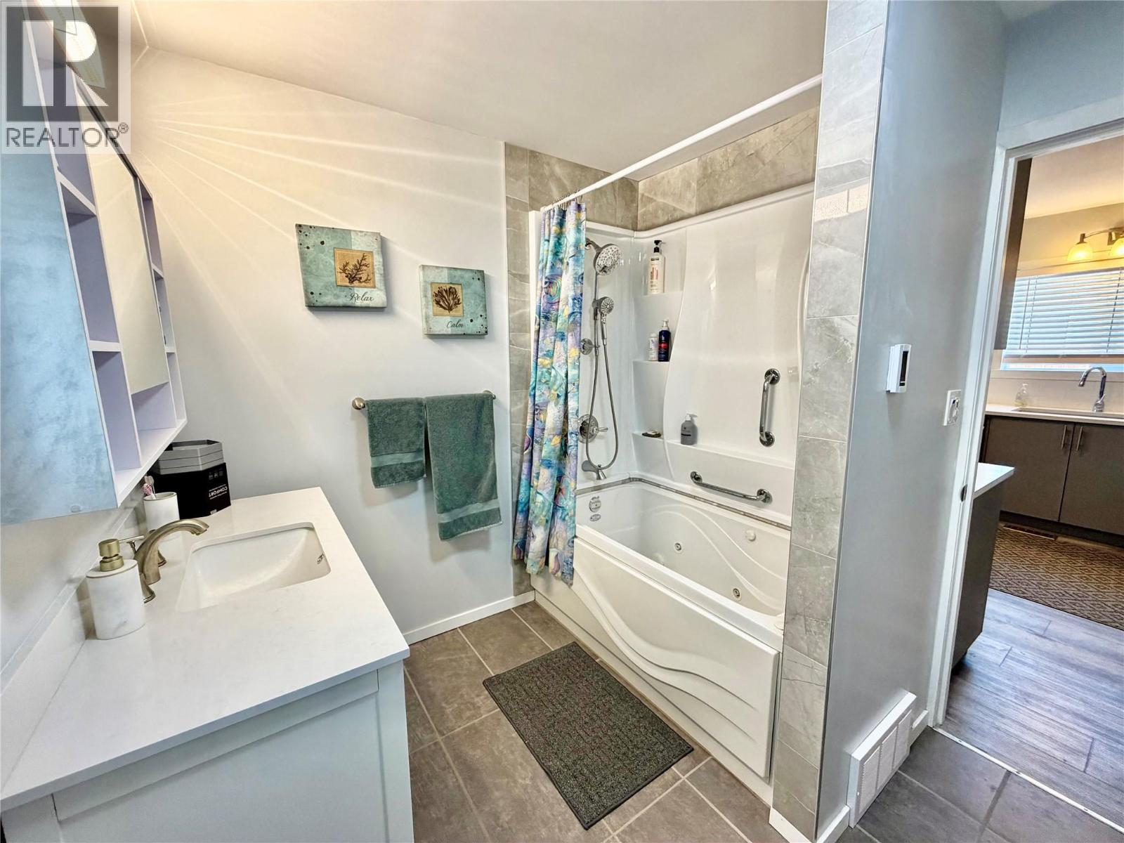1633 100 Avenue, Dawson Creek, British Columbia  V1G 1X3 - Photo 9 - 10392513