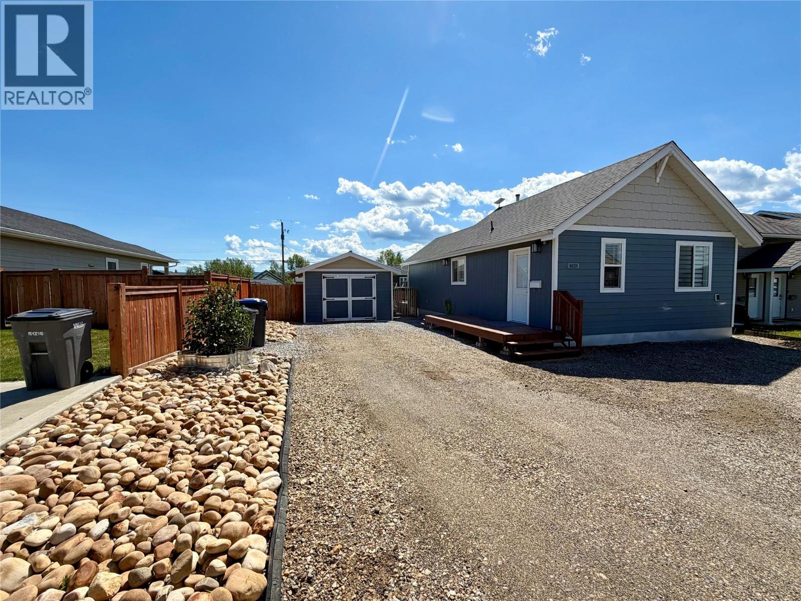 1633 100 Avenue, Dawson Creek, British Columbia  V1G 1X3 - Photo 1 - 10392513