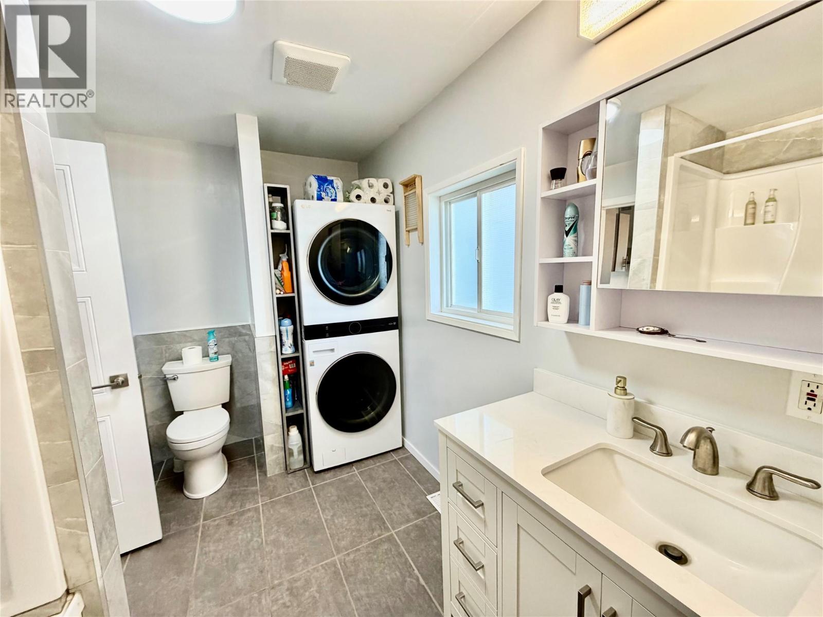 1633 100 Avenue, Dawson Creek, British Columbia  V1G 1X3 - Photo 14 - 10392513