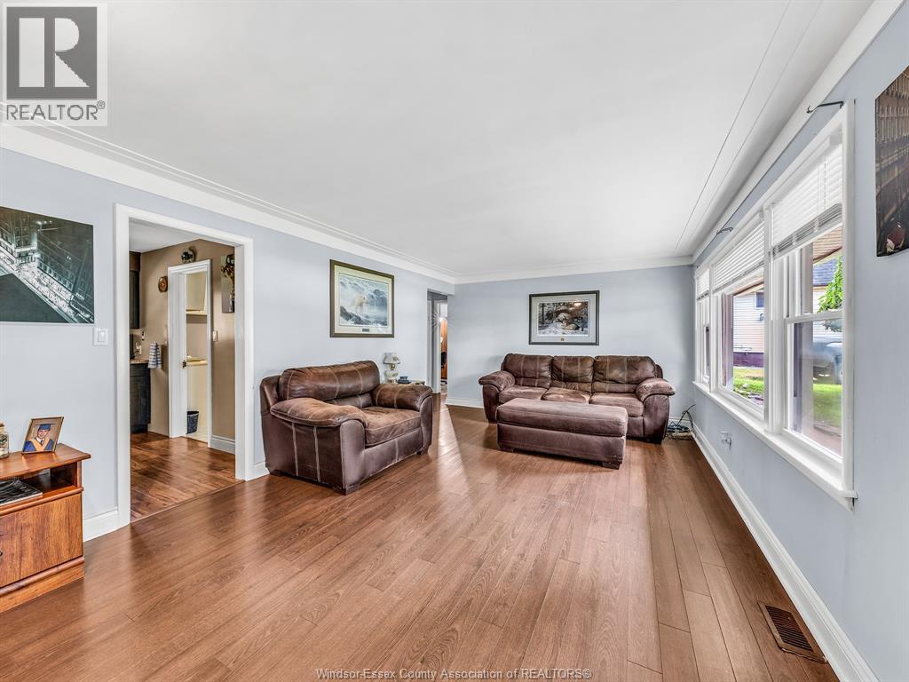 3278 Clemenceau, Windsor, Ontario  N8T 2R7 - Photo 11 - 26015106