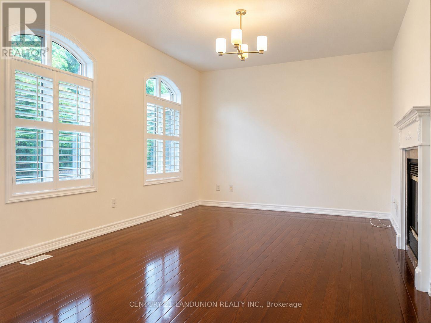 2238 Gladacres Lane, Oakville, Ontario  L6M 0G3 - Photo 11 - W13485116