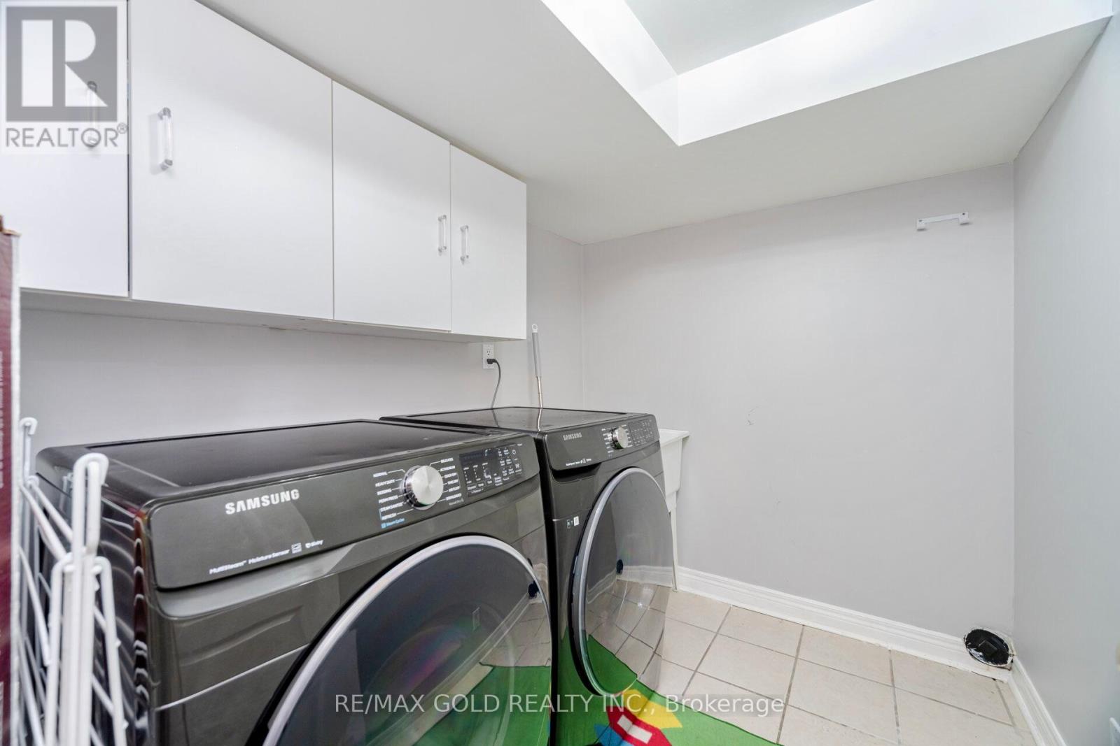 5352 Bushelgrove Circle, Mississauga, Ontario  L5M 6B8 - Photo 25 - W13485140