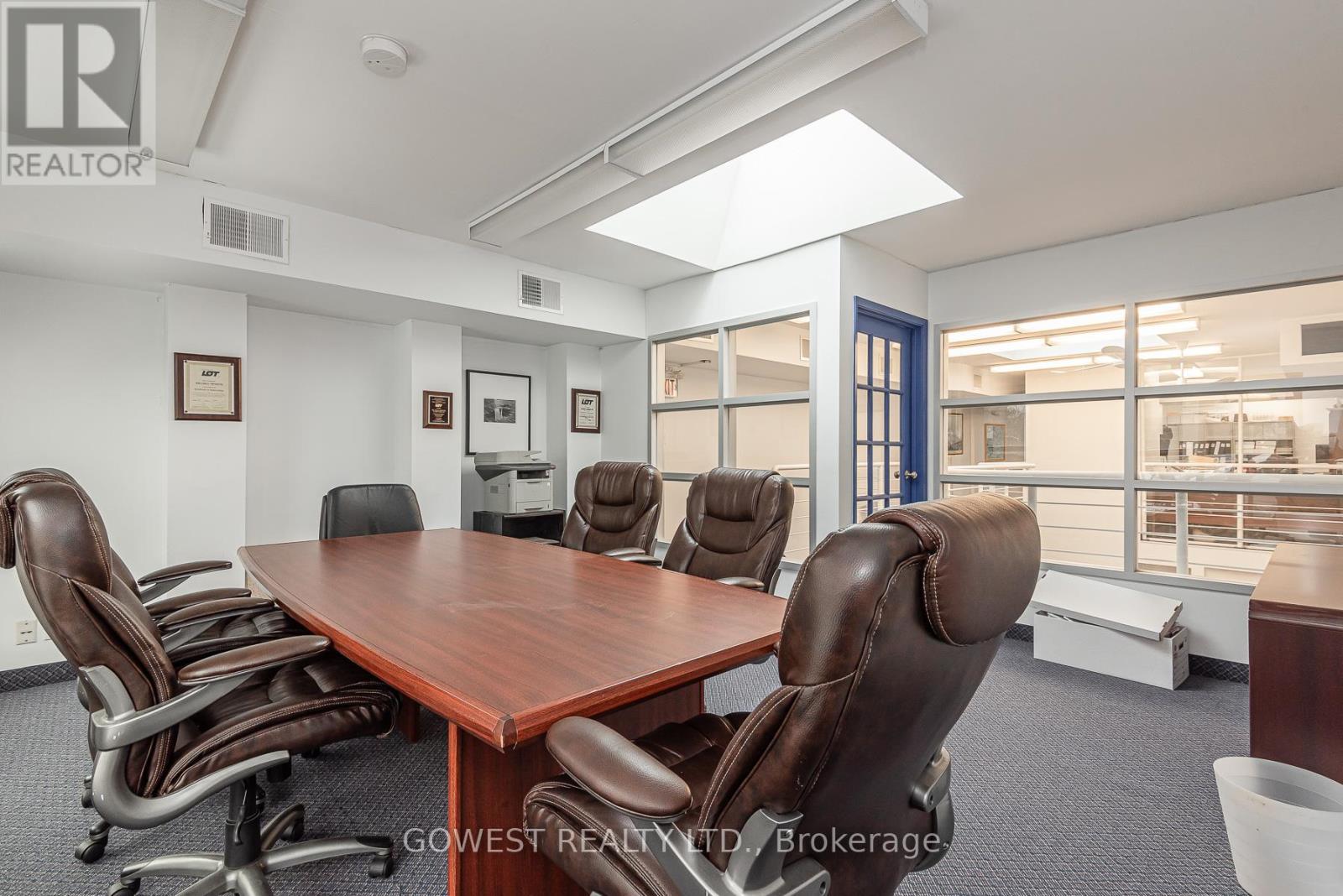 2 &3 Floor - 141 Roncesvalles Avenue, Toronto, Ontario  M6R 2L2 - Photo 16 - W13485156