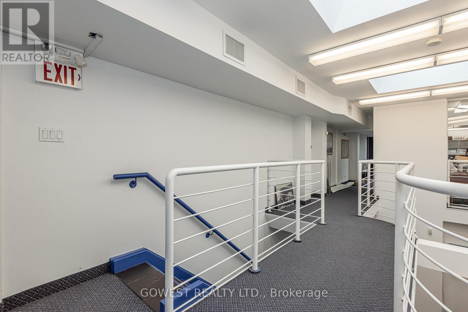2 &3 Floor - 141 Roncesvalles Avenue, Toronto, Ontario  M6R 2L2 - Photo 18 - W13485156