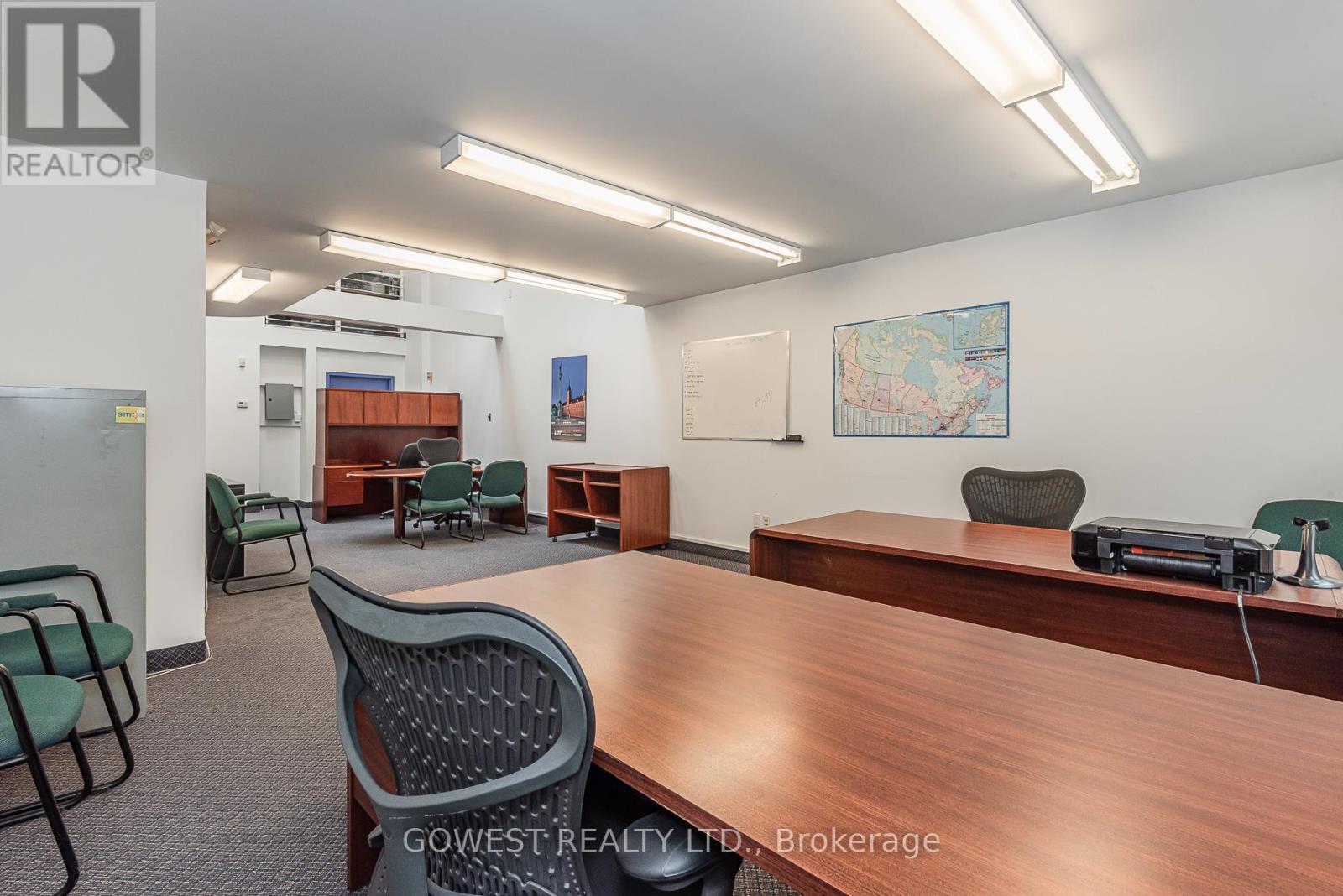 2 &3 Floor - 141 Roncesvalles Avenue, Toronto, Ontario  M6R 2L2 - Photo 4 - W13485156