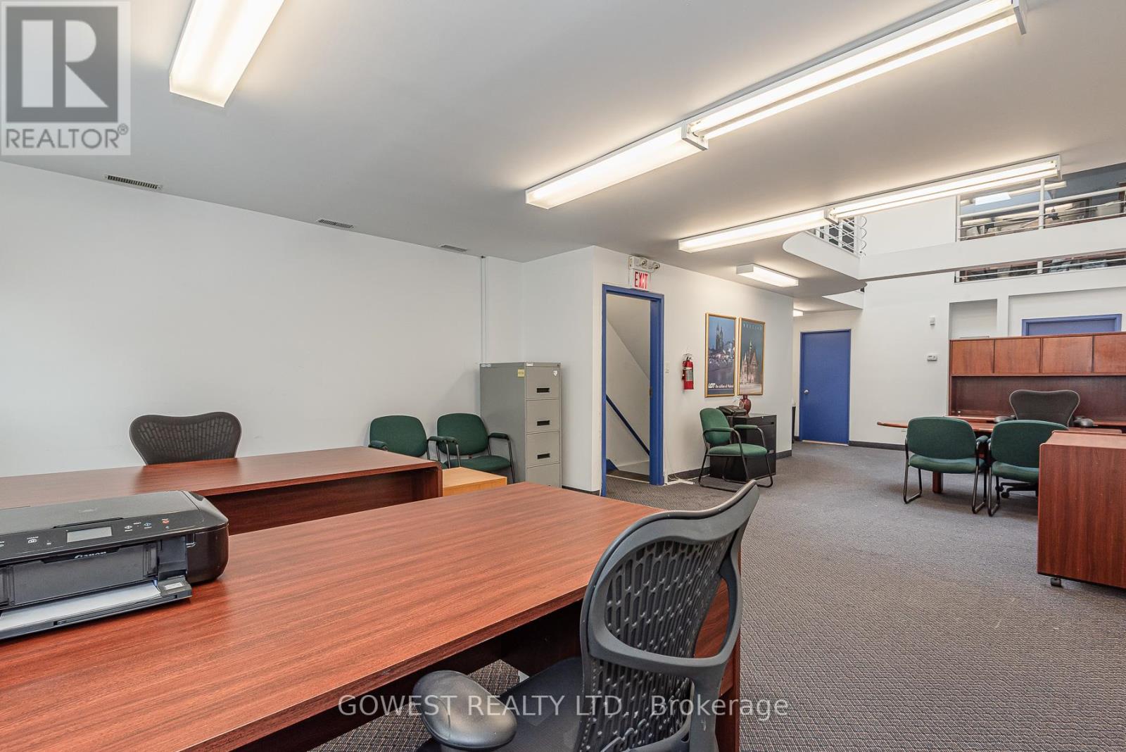 2 &3 Floor - 141 Roncesvalles Avenue, Toronto, Ontario  M6R 2L2 - Photo 5 - W13485156