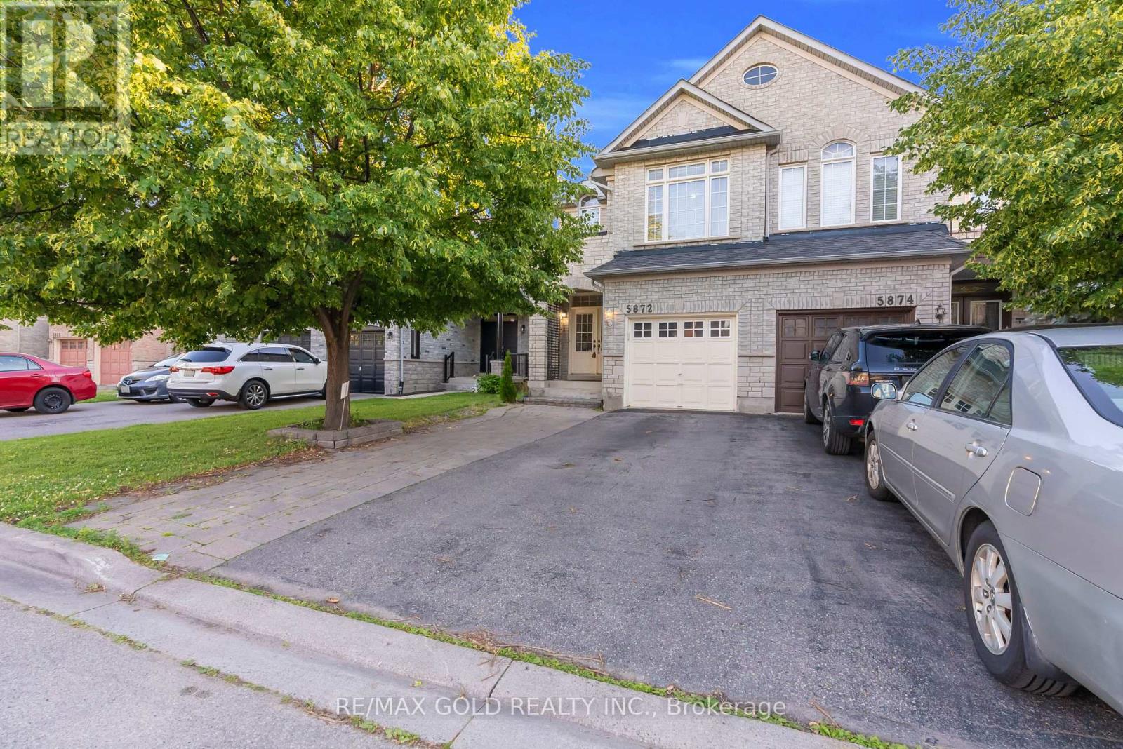 5872 Yachtsman Crossing Boulevard, Mississauga, Ontario  L5M 6P1 - Photo 2 - W13485166