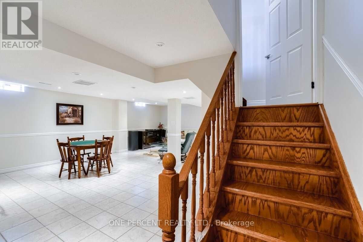 15 Beaverhall Road, Brampton, Ontario  L6X 4L3 - Photo 8 - W13485188