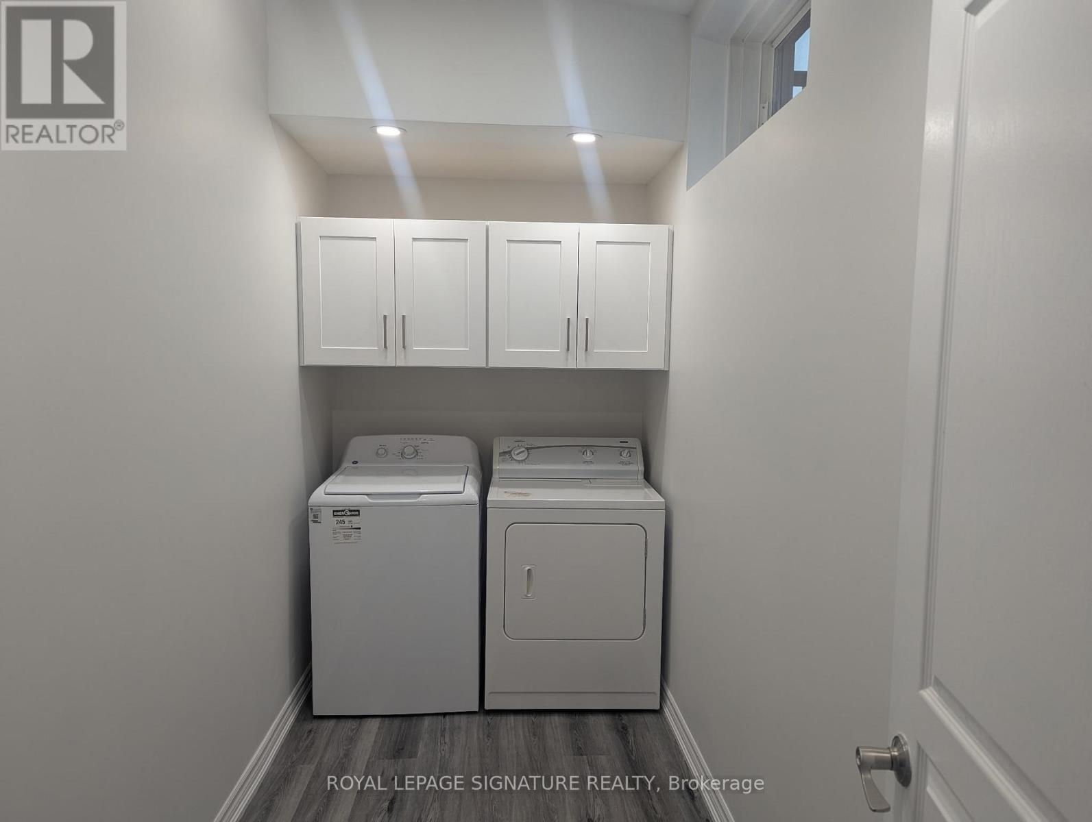 975 Fredonia Drive, Mississauga, Ontario  L5C 2W5 - Photo 10 - W13485196