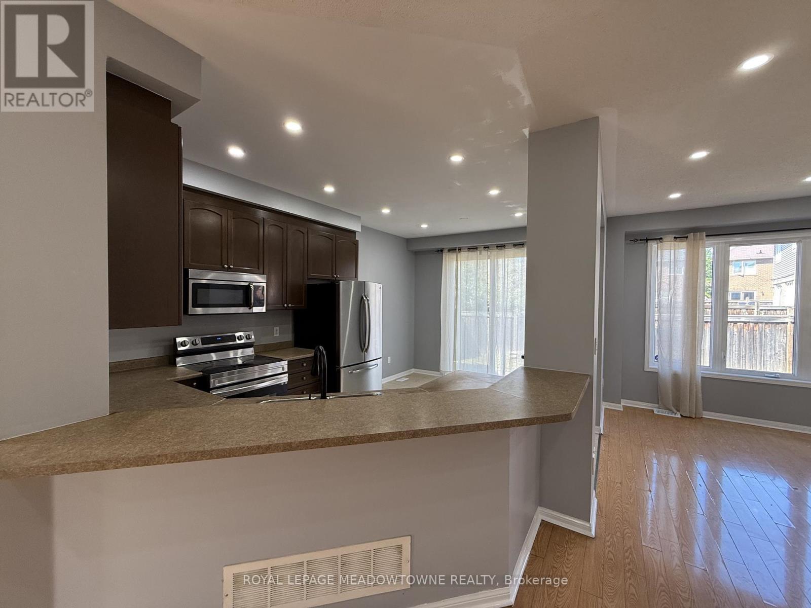 45 Bleasdale Avenue, Brampton, Ontario  L7A 0P6 - Photo 7 - W13485210