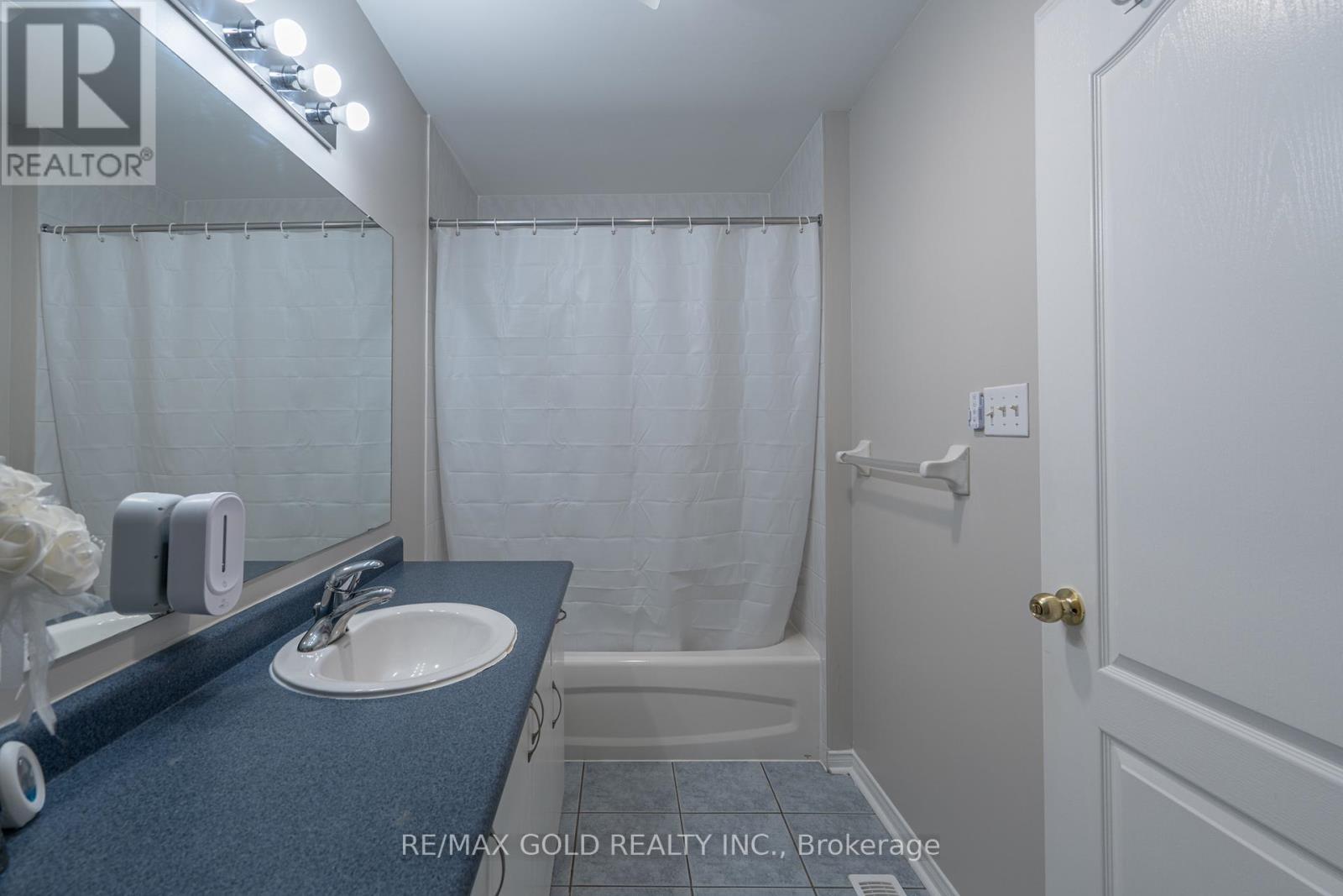 7 Sand Cherry Crescent, Brampton, Ontario  L6R 3A9 - Photo 16 - W13485266