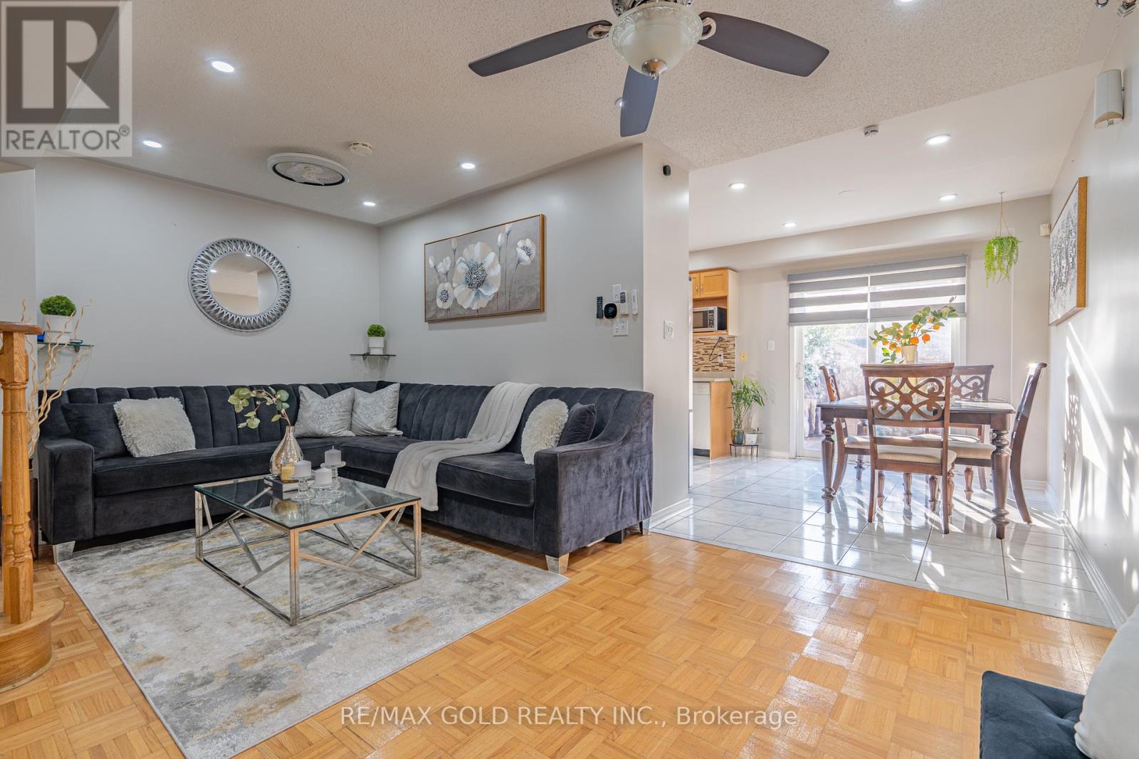 7 Sand Cherry Crescent, Brampton, Ontario  L6R 3A9 - Photo 2 - W13485266