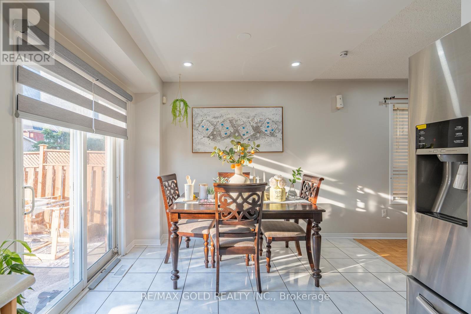 7 Sand Cherry Crescent, Brampton, Ontario  L6R 3A9 - Photo 7 - W13485266