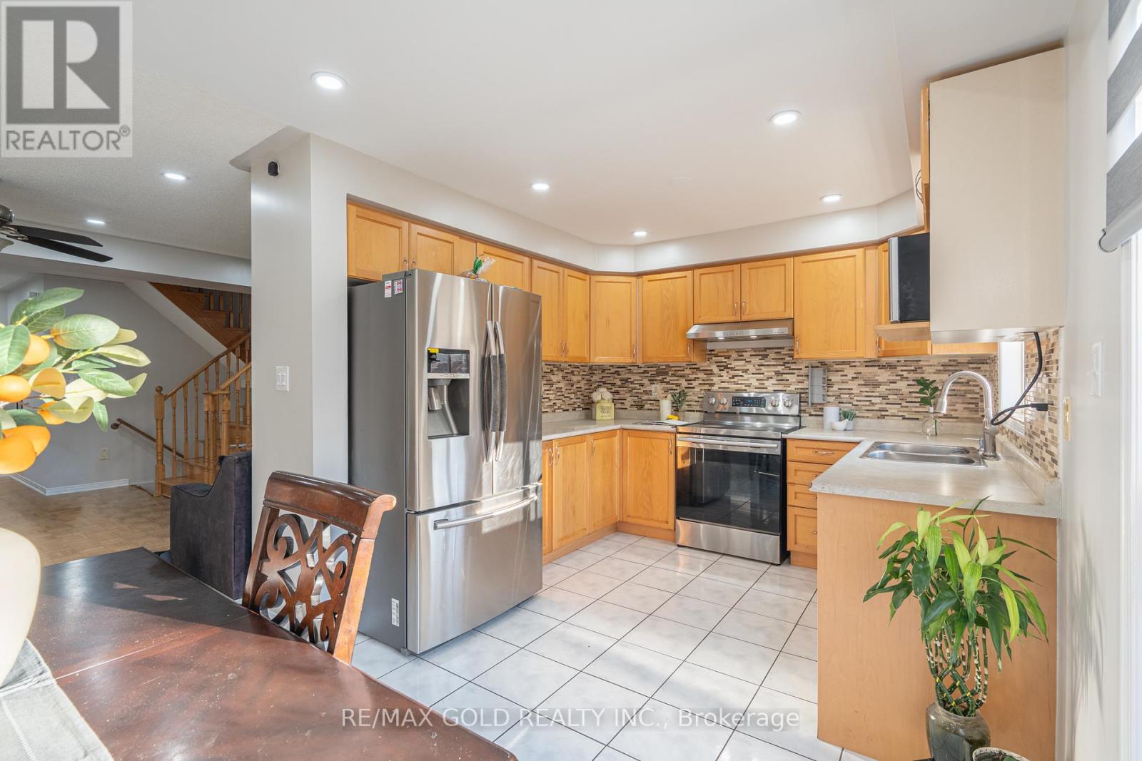 7 Sand Cherry Crescent, Brampton, Ontario  L6R 3A9 - Photo 8 - W13485266