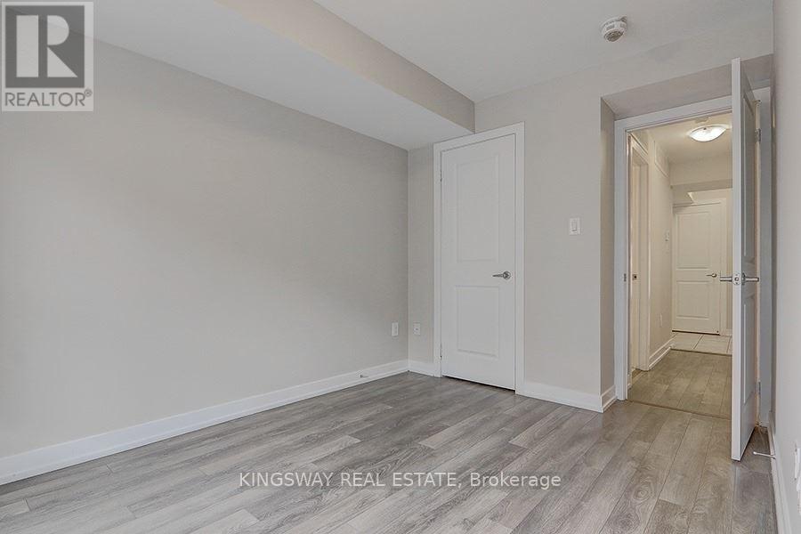 92 - 100 Parrotta Drive, Toronto, Ontario  M9M 0G1 - Photo 18 - W13485304