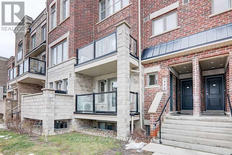 92 - 100 Parrotta Drive, Toronto, Ontario  M9M 0G1 - Photo 2 - W13485304