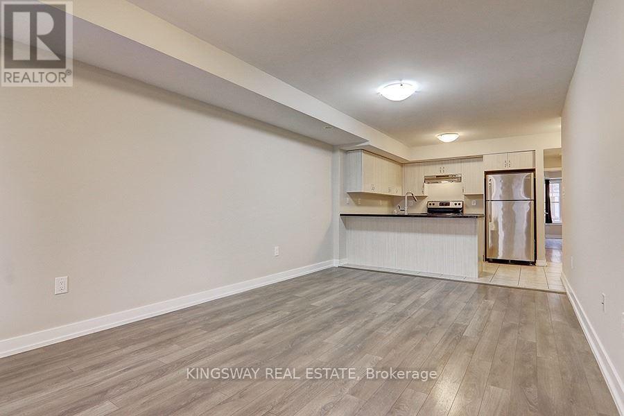 92 - 100 Parrotta Drive, Toronto, Ontario  M9M 0G1 - Photo 5 - W13485304