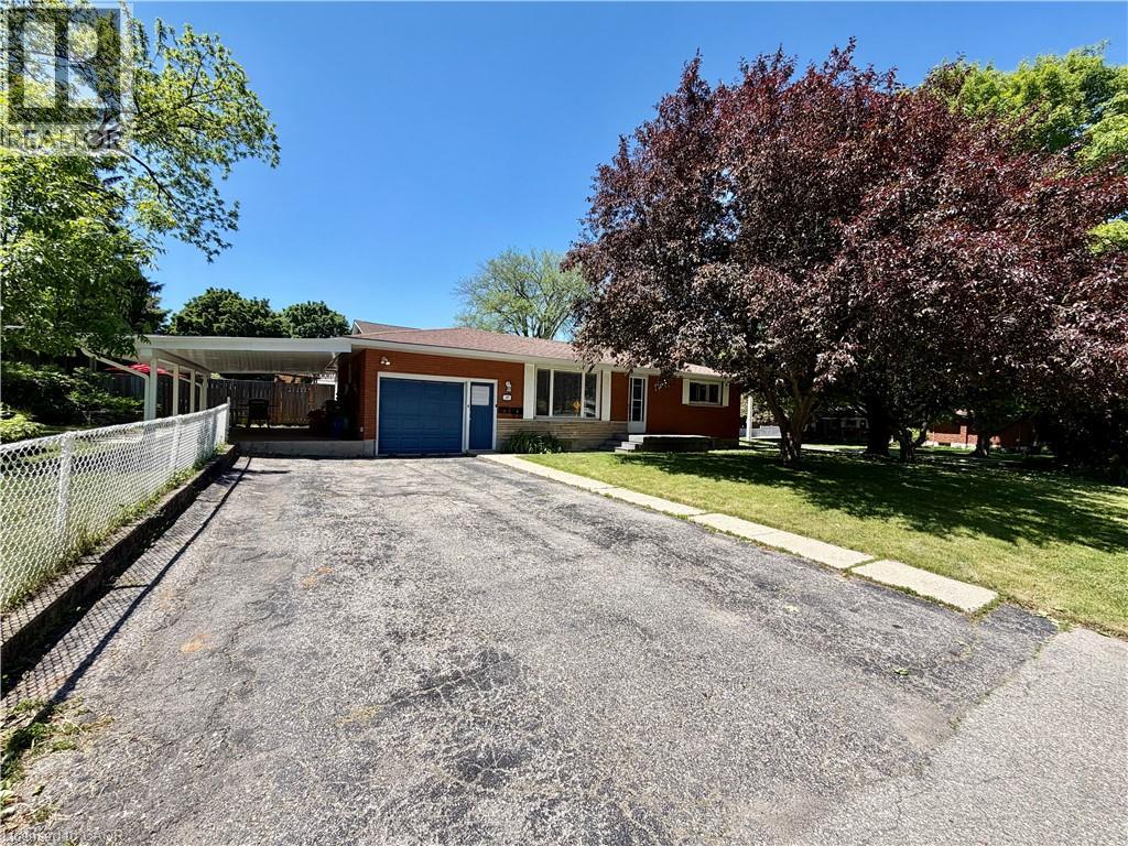 27 Elizabeth Street, Cambridge, Ontario  N3C 2T2 - Photo 4 - 40842805