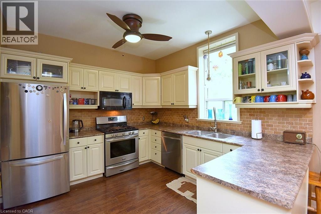135 Alpine Avenue, Hamilton, Ontario  L9A 1A7 - Photo 12 - 40842800