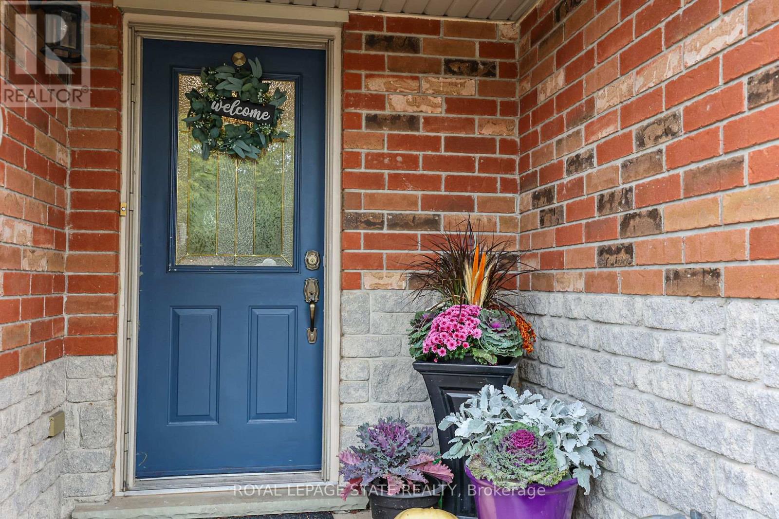 37 Beech Street, Grimsby, Ontario  L3M 5L9 - Photo 3 - X13485088