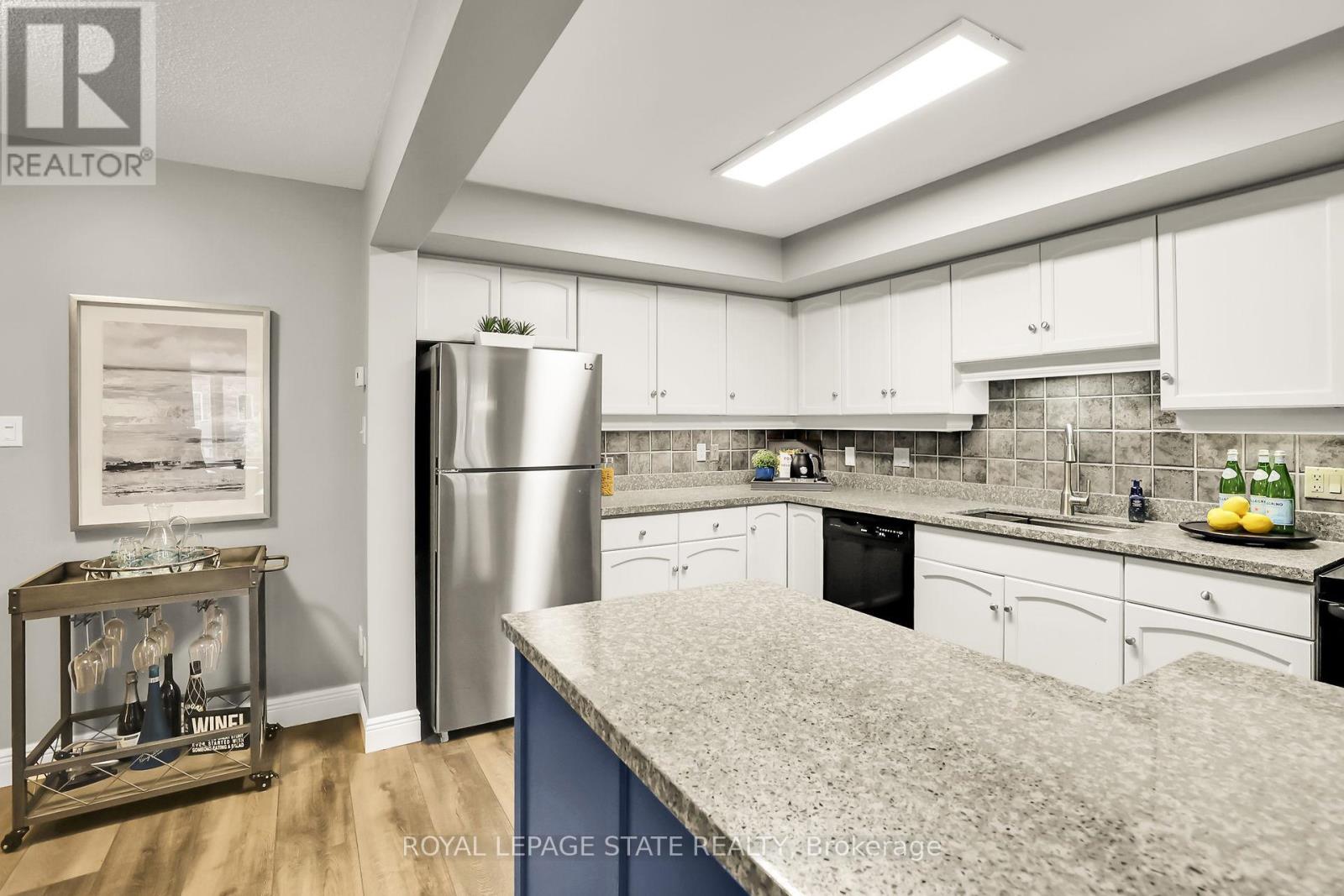 37 Beech Street, Grimsby, Ontario  L3M 5L9 - Photo 8 - X13485088