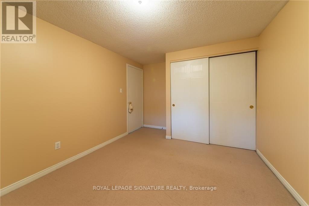 426 Downsview Place, Waterloo, Ontario  N2K 3T9 - Photo 8 - X13485138