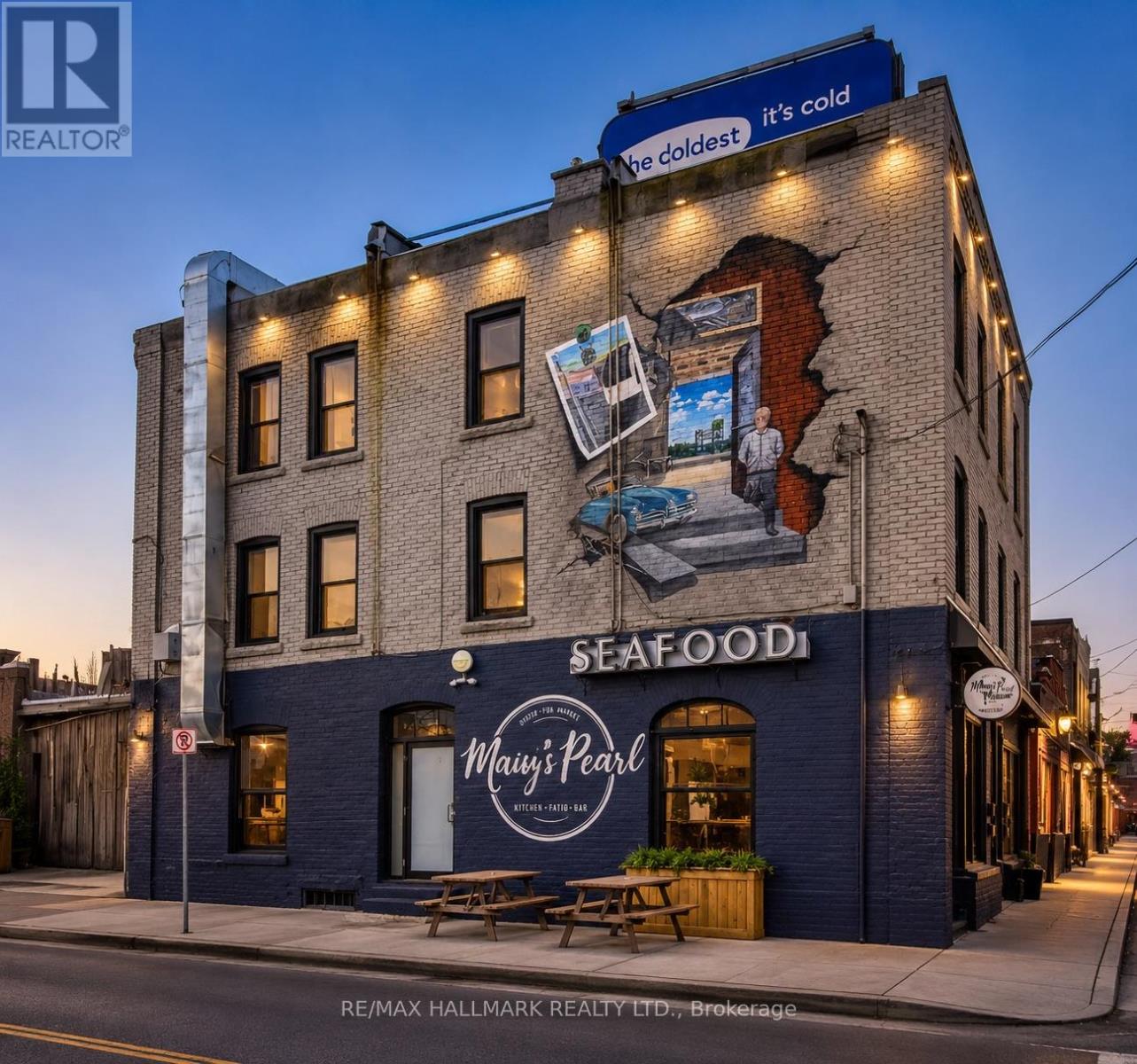 340 BARTON STREET E, Hamilton, Ontario