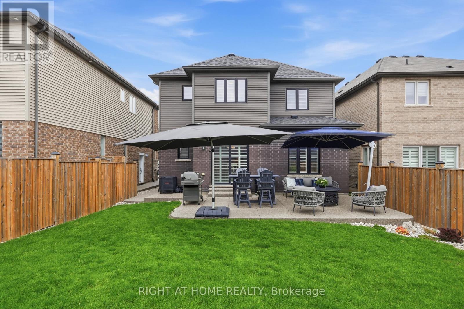 33 Vic Chambers Place, Brant, Ontario  N3L 0E6 - Photo 33 - X13485256