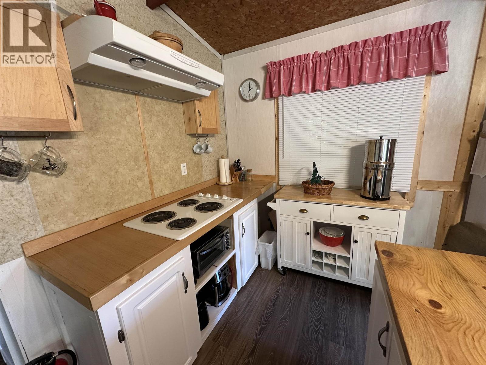 7613 Mica Place, Lone Butte, British Columbia  V0K 1X3 - Photo 16 - R3139609