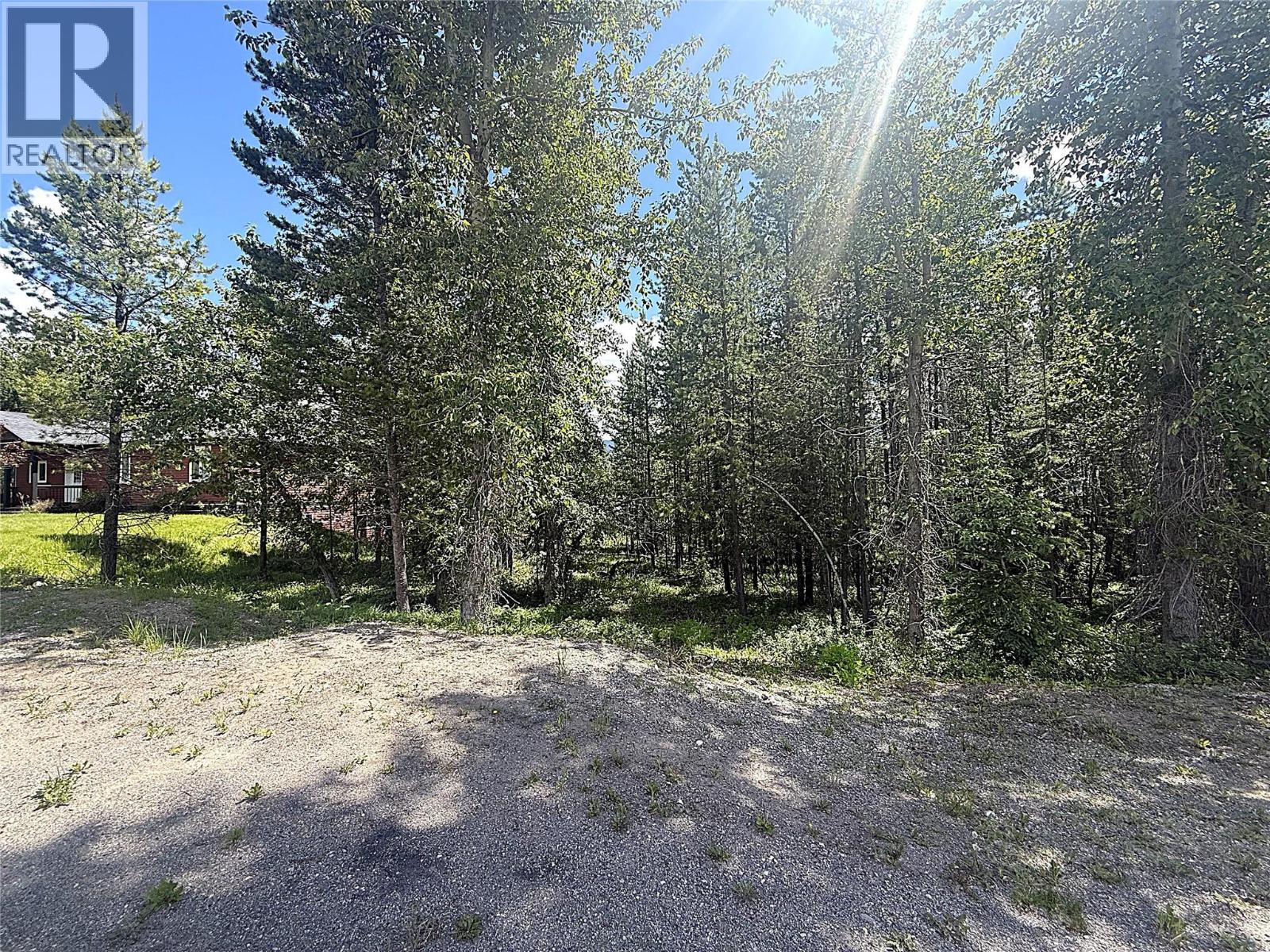44 Darby Crescent, Elkford, British Columbia  V0B 1H0 - Photo 5 - 10392532