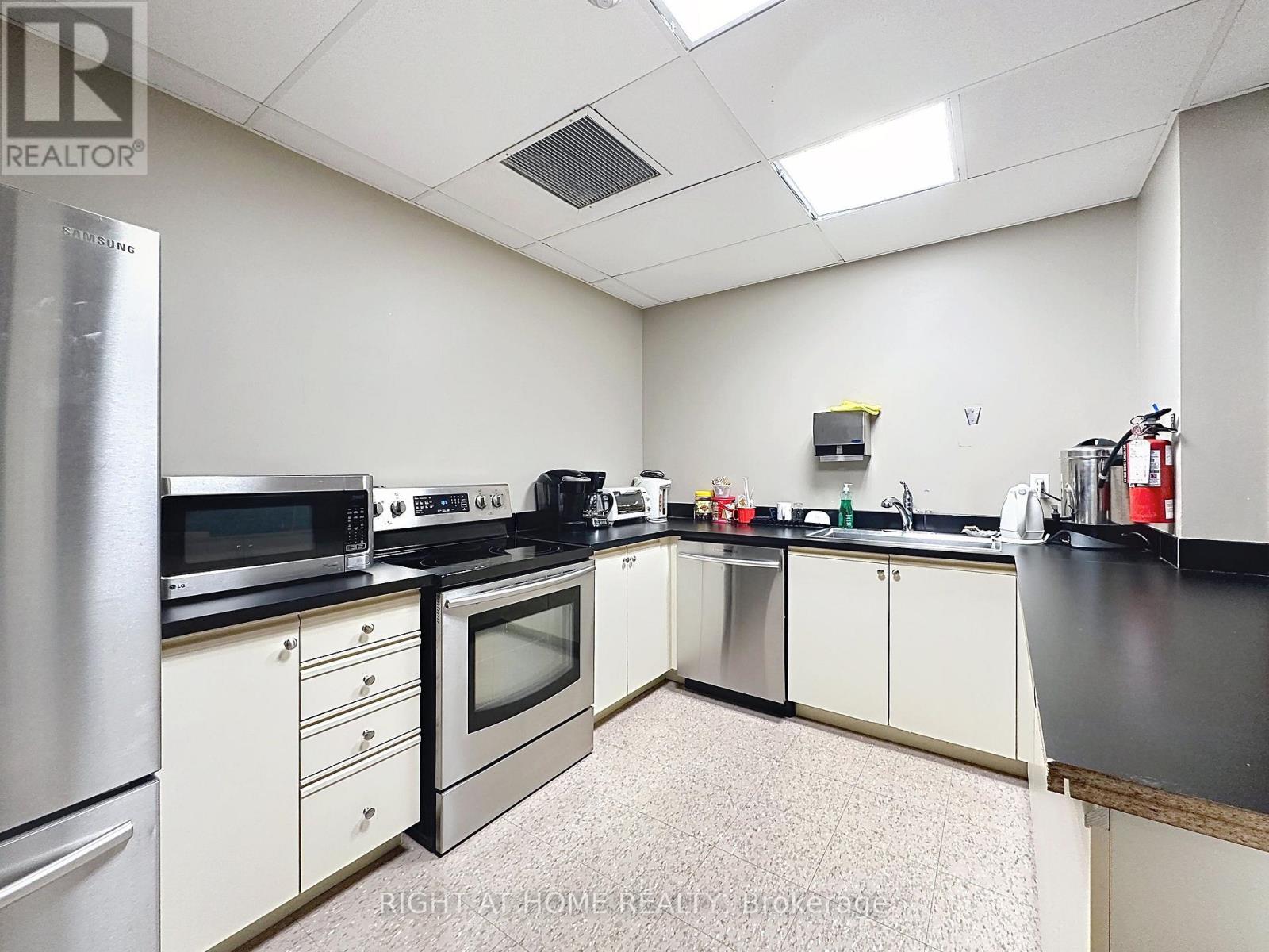 2108 - 35 Empress Avenue, Toronto, Ontario  M2N 6T3 - Photo 19 - C13485438