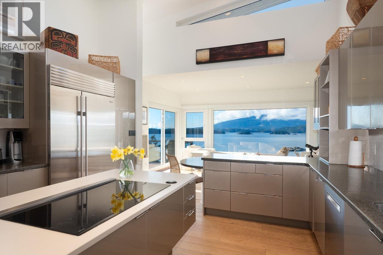 1670 Whitesails Drive, Bowen Island, British Columbia  V0N 1G2 - Photo 14 - R3102623
