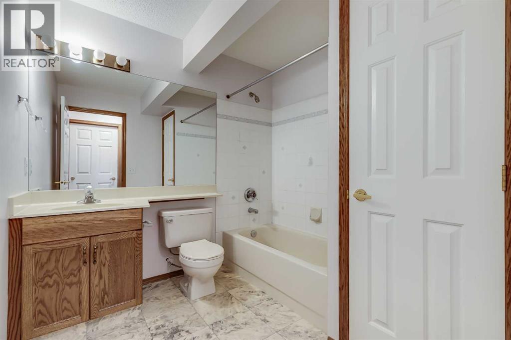 20 Douglasview Park SE, Calgary, Alberta  T2Z 2R9 - Photo 27 - A2323382