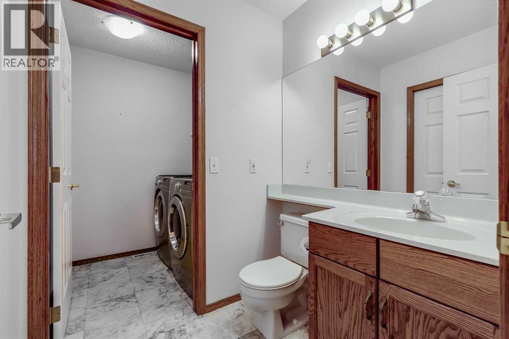 20 Douglasview Park SE, Calgary, Alberta  T2Z 2R9 - Photo 17 - A2323382