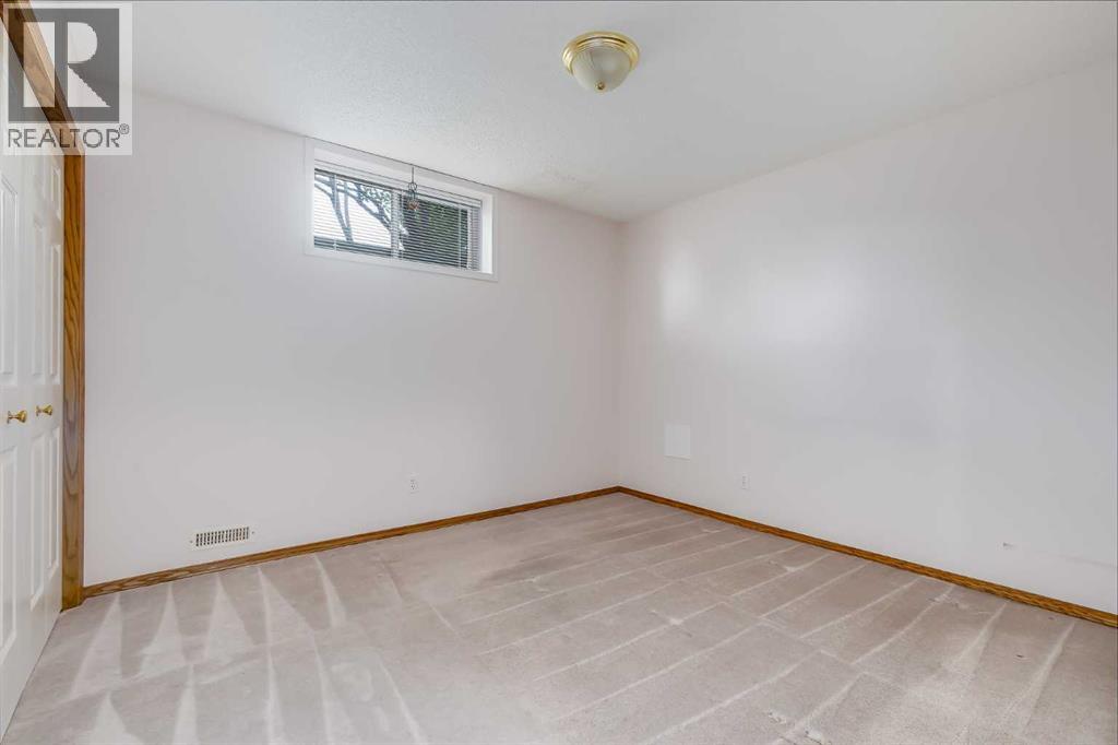 20 Douglasview Park SE, Calgary, Alberta  T2Z 2R9 - Photo 25 - A2323382