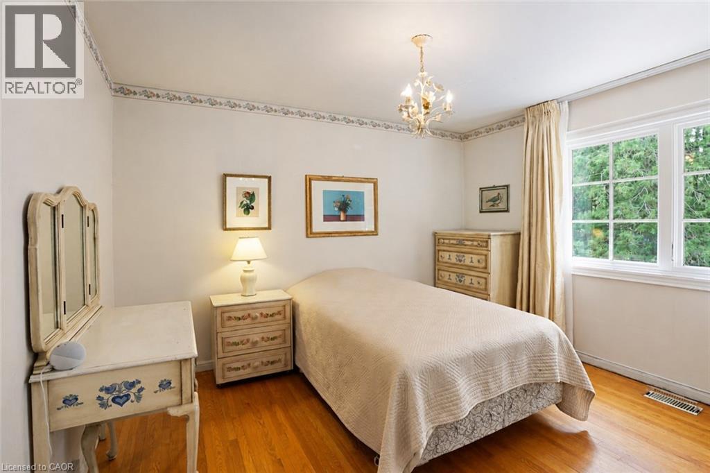 5052 Lakeshore Road, Burlington, Ontario  L7L 1B9 - Photo 20 - 40840868