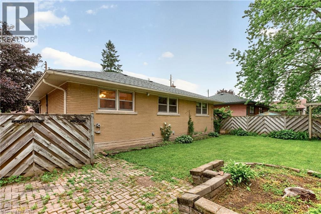 184 West 33rd Street, Hamilton, Ontario  L9C 5J5 - Photo 20 - 40842229