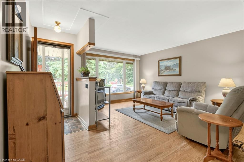 184 West 33rd Street, Hamilton, Ontario  L9C 5J5 - Photo 6 - 40842229