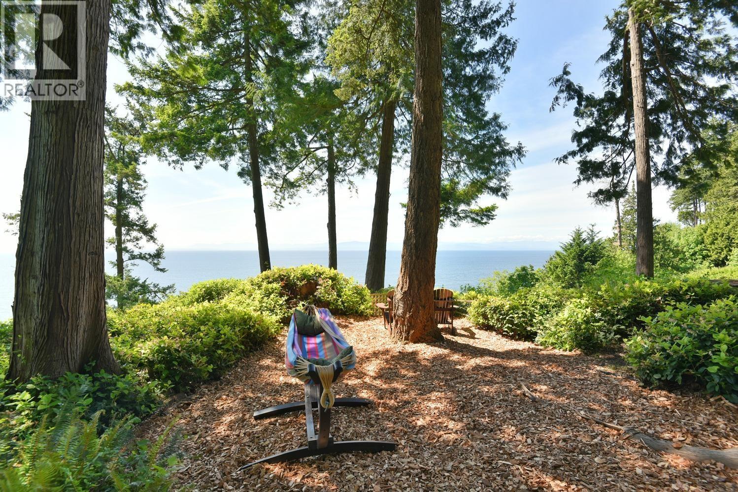 7647 Eureka Place, Halfmoon Bay, British Columbia  V7Z 1A1 - Photo 15 - R3139554